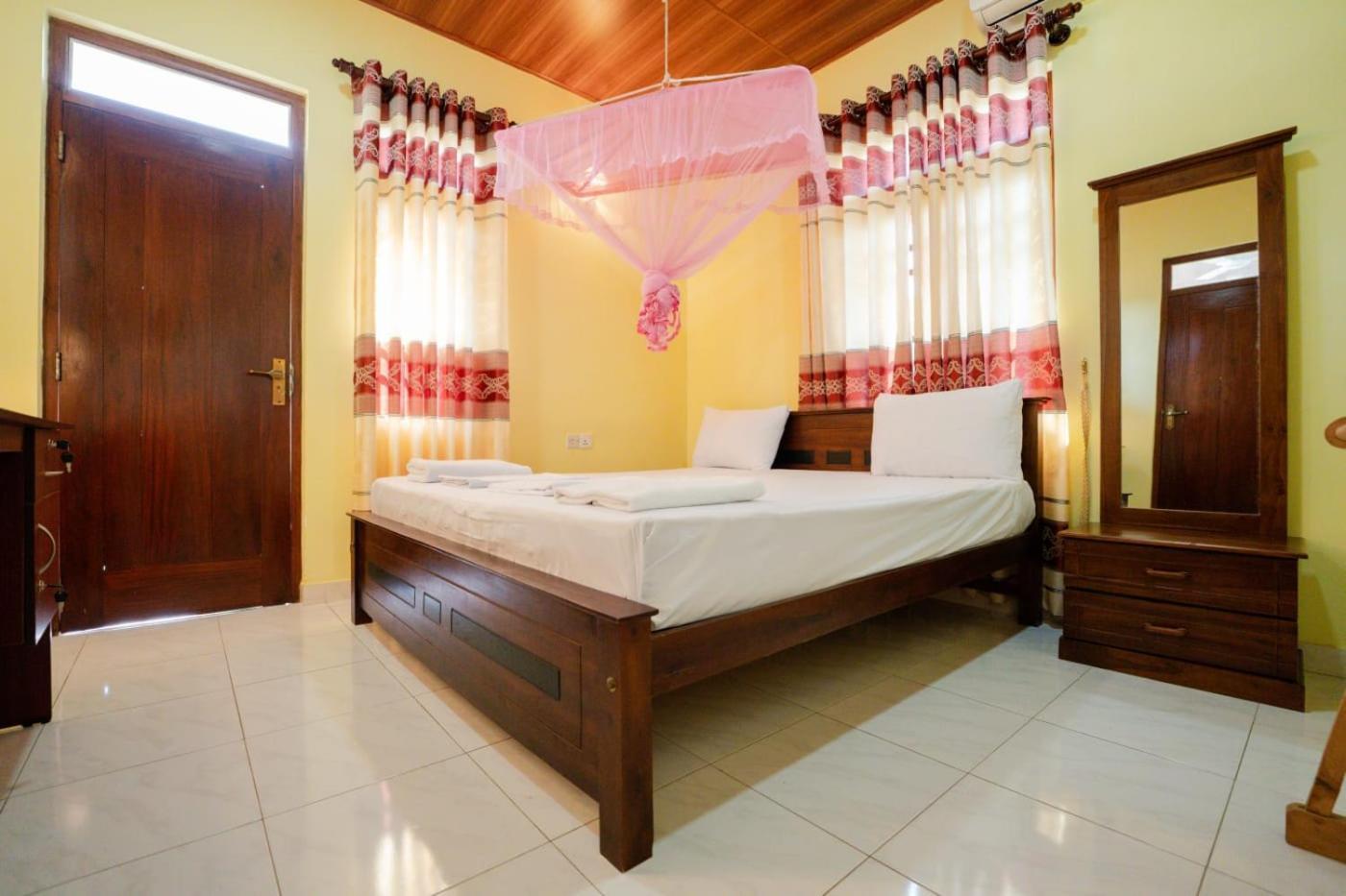 Suwani Pinnawala Homestay Dış mekan fotoğraf