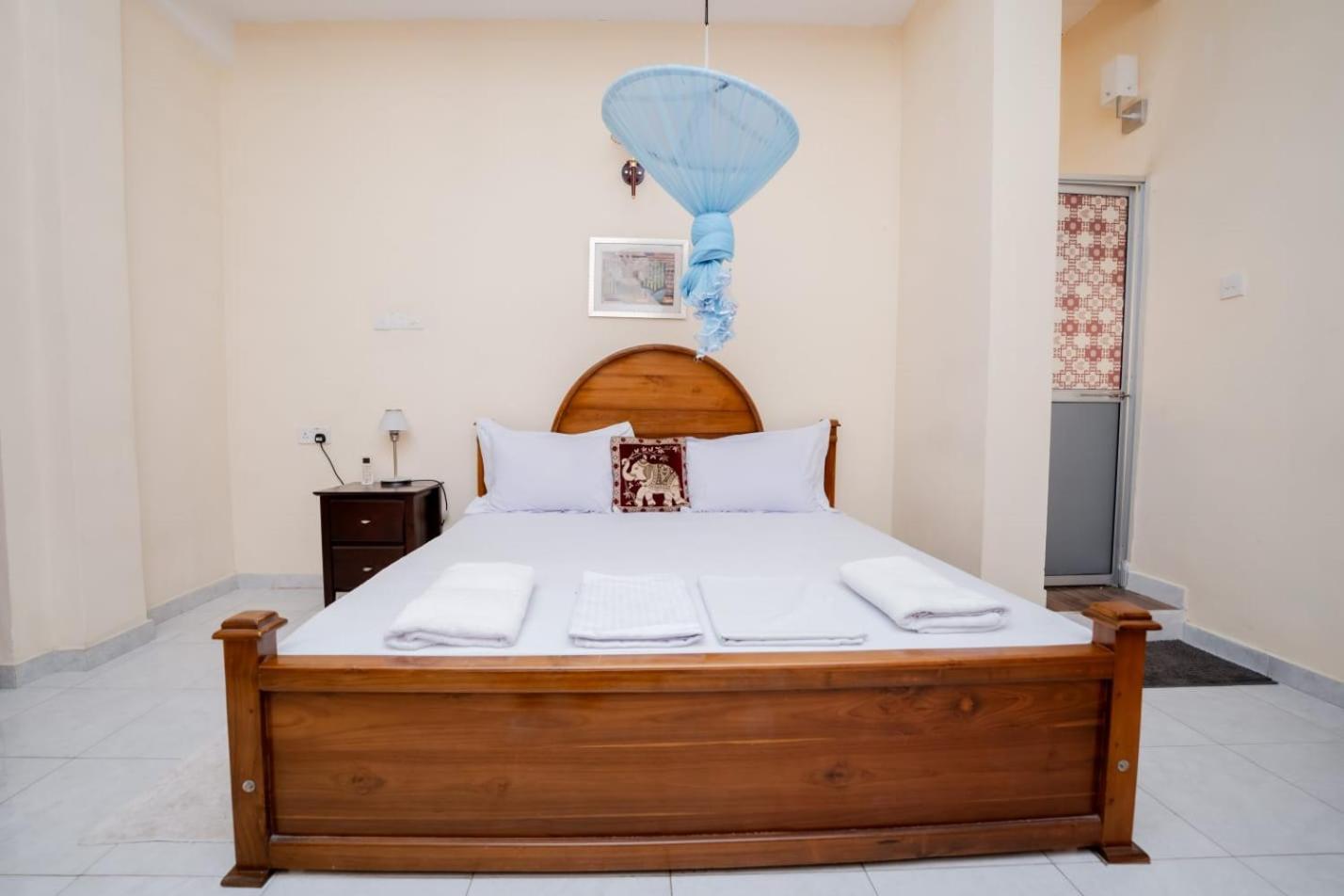 Suwani Pinnawala Homestay Dış mekan fotoğraf