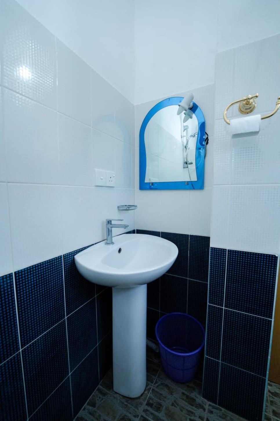 Suwani Pinnawala Homestay Dış mekan fotoğraf