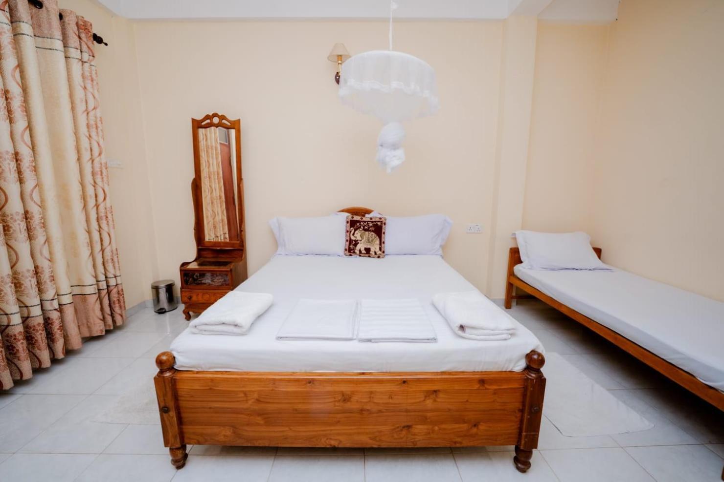 Suwani Pinnawala Homestay Dış mekan fotoğraf