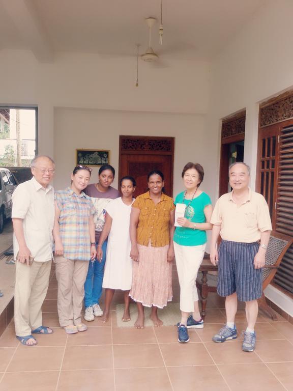 Suwani Pinnawala Homestay Dış mekan fotoğraf